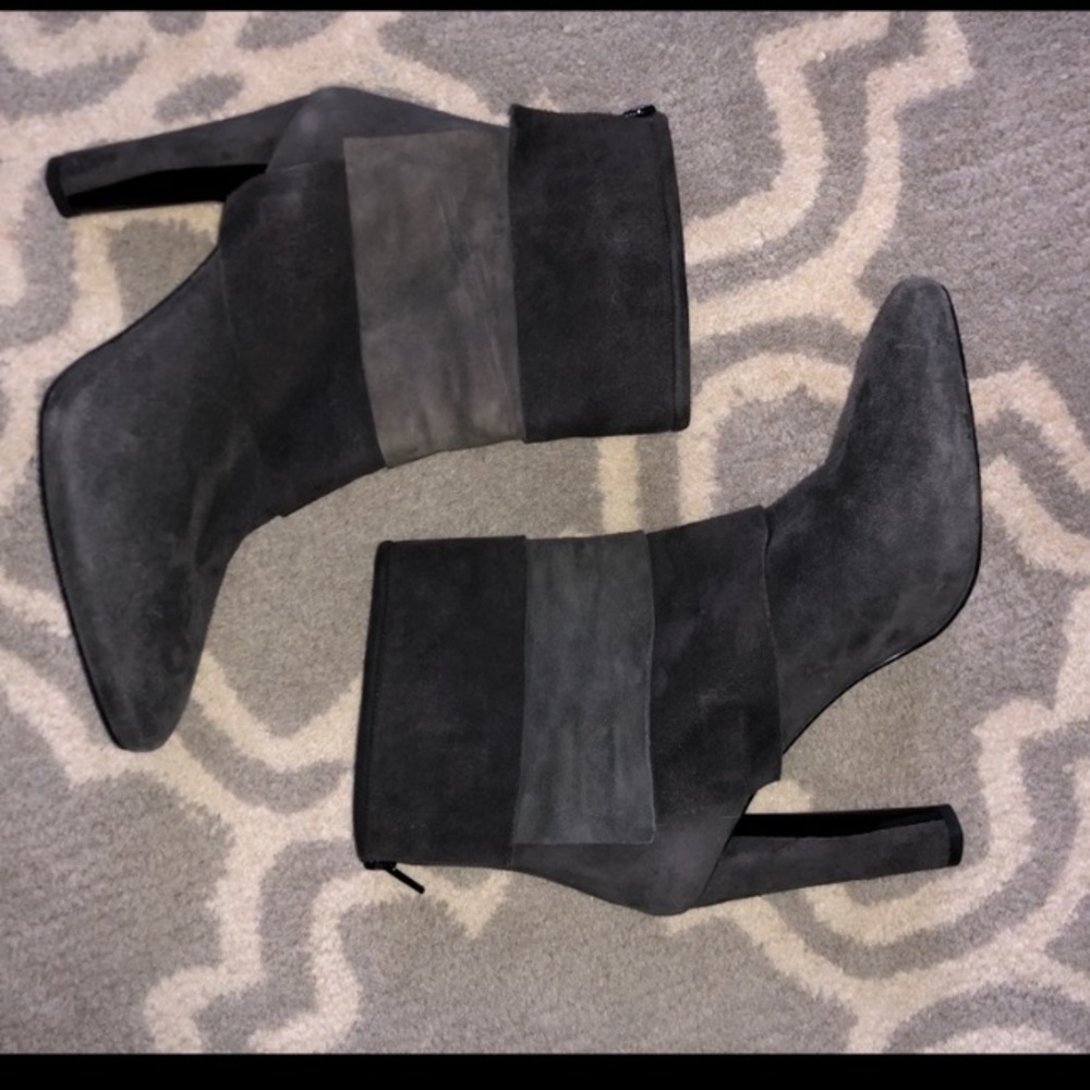 Stuart weitzman Gray Suede Heel - Size 8